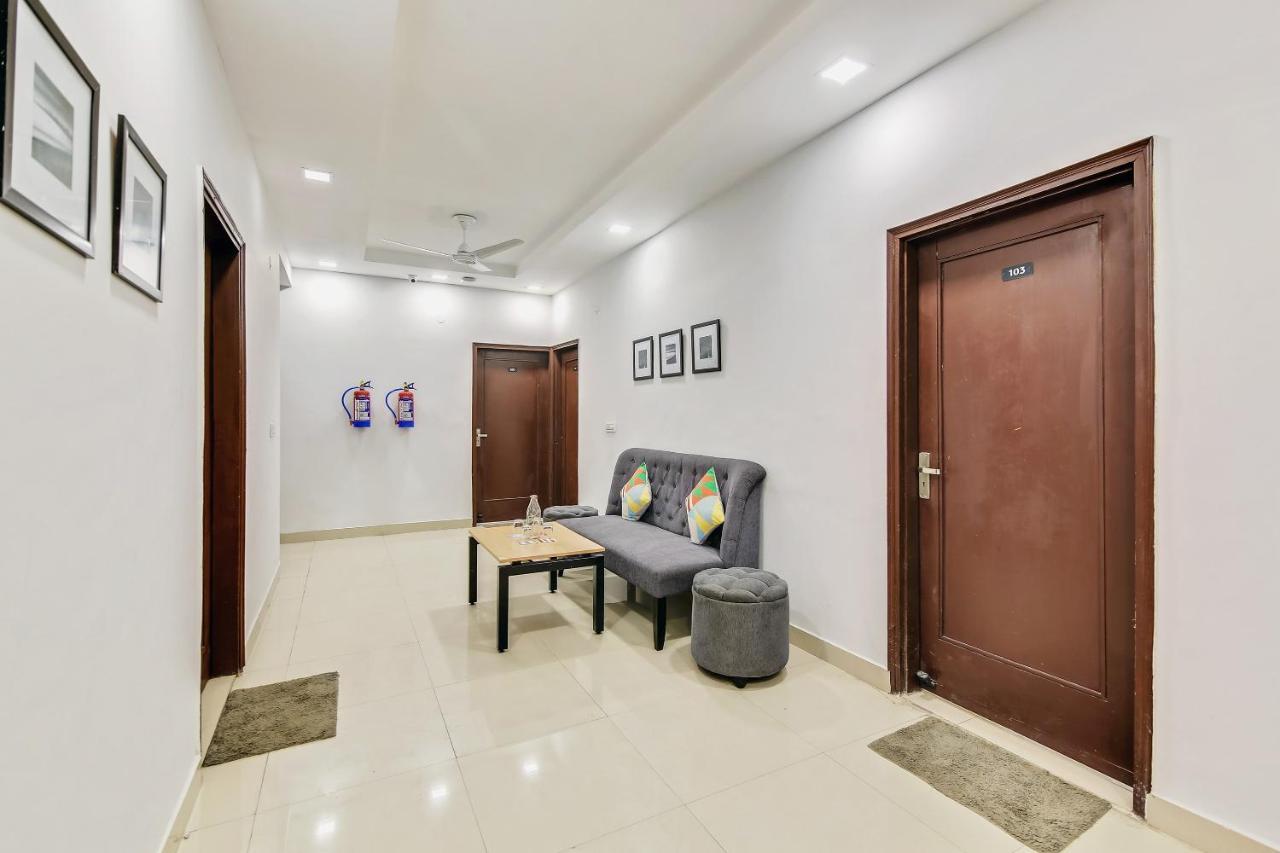 Oyo Home 64106 Comfortable Stay New Delhi Luaran gambar