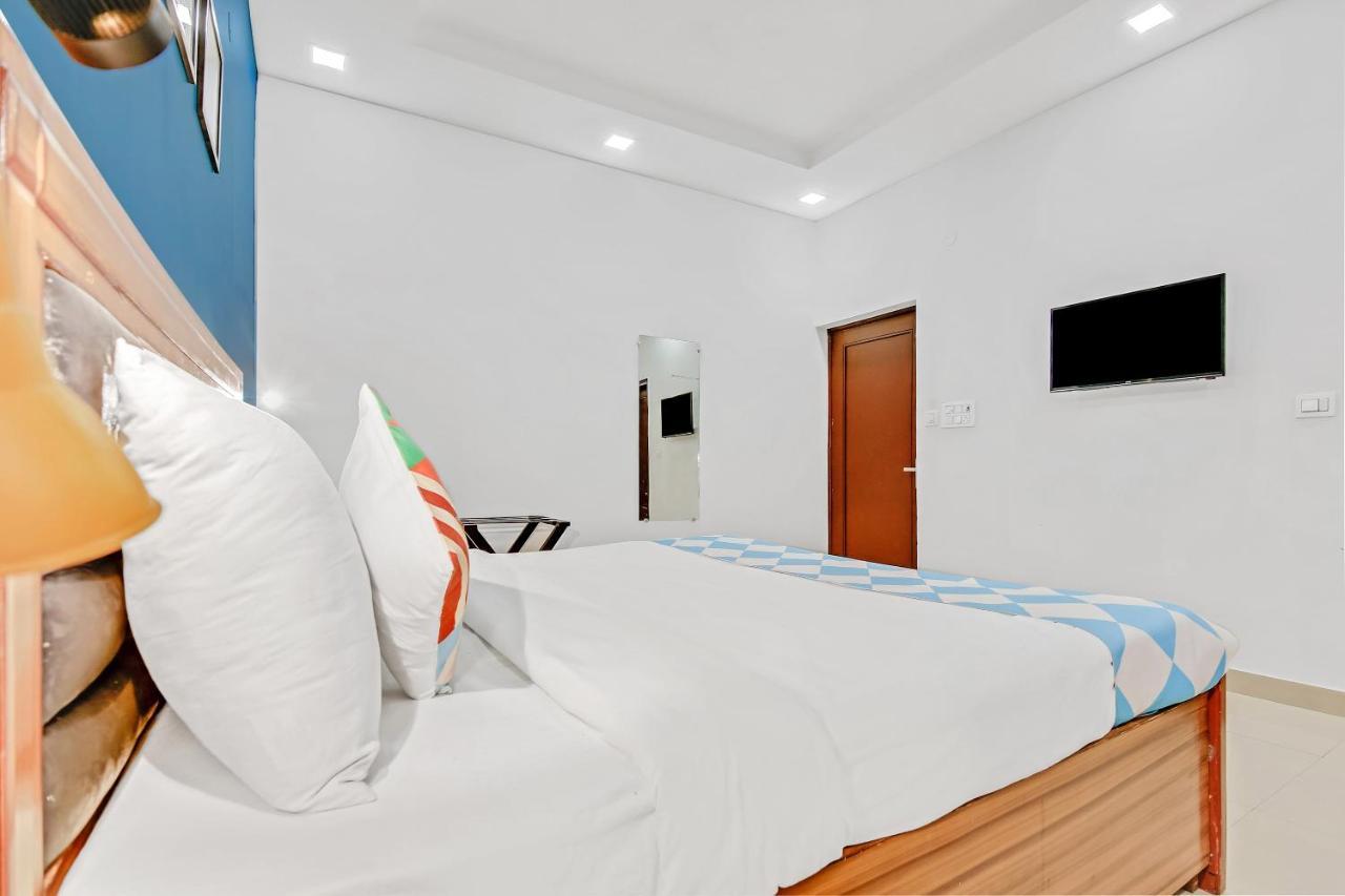 Oyo Home 64106 Comfortable Stay New Delhi Luaran gambar