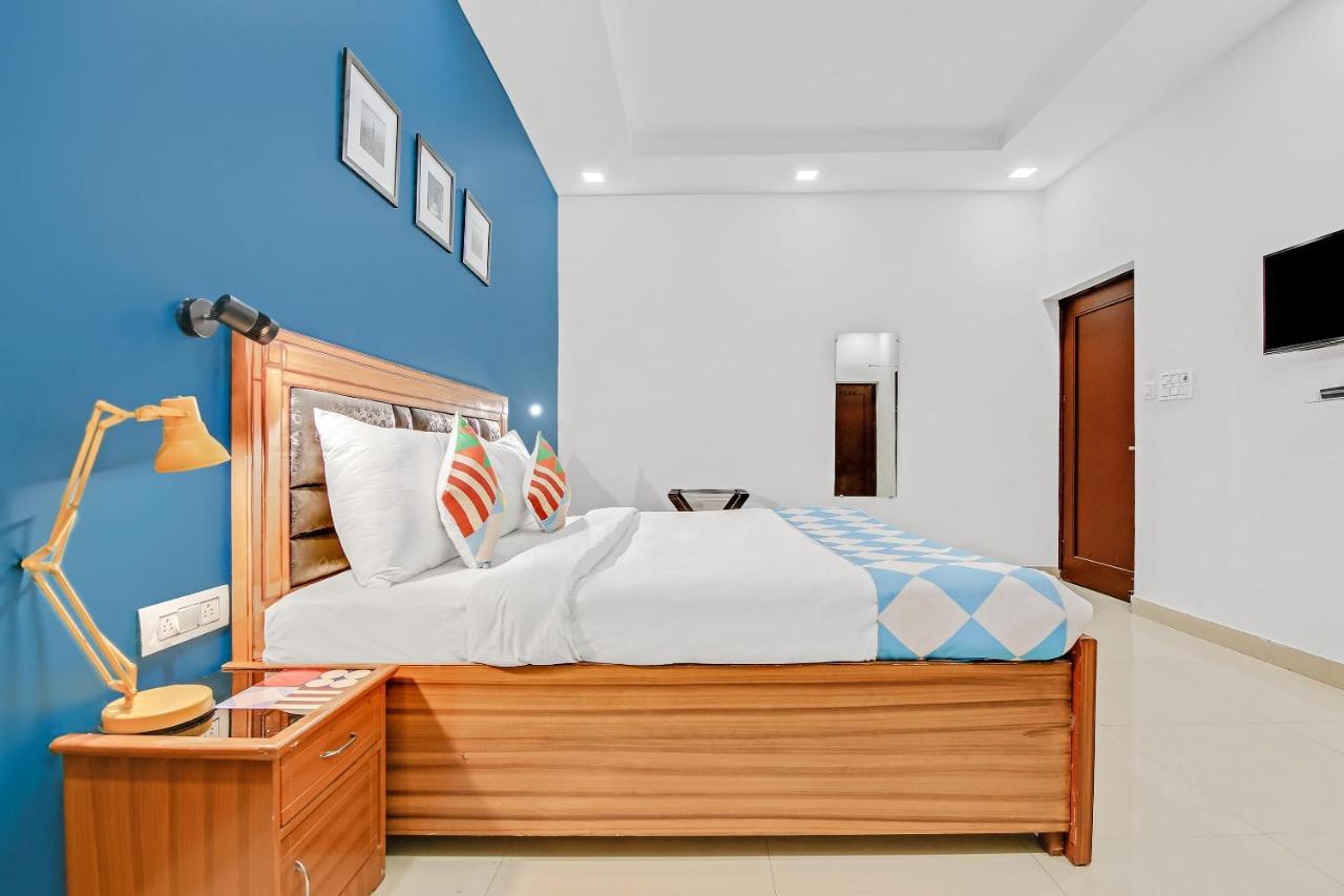 Oyo Home 64106 Comfortable Stay New Delhi Luaran gambar